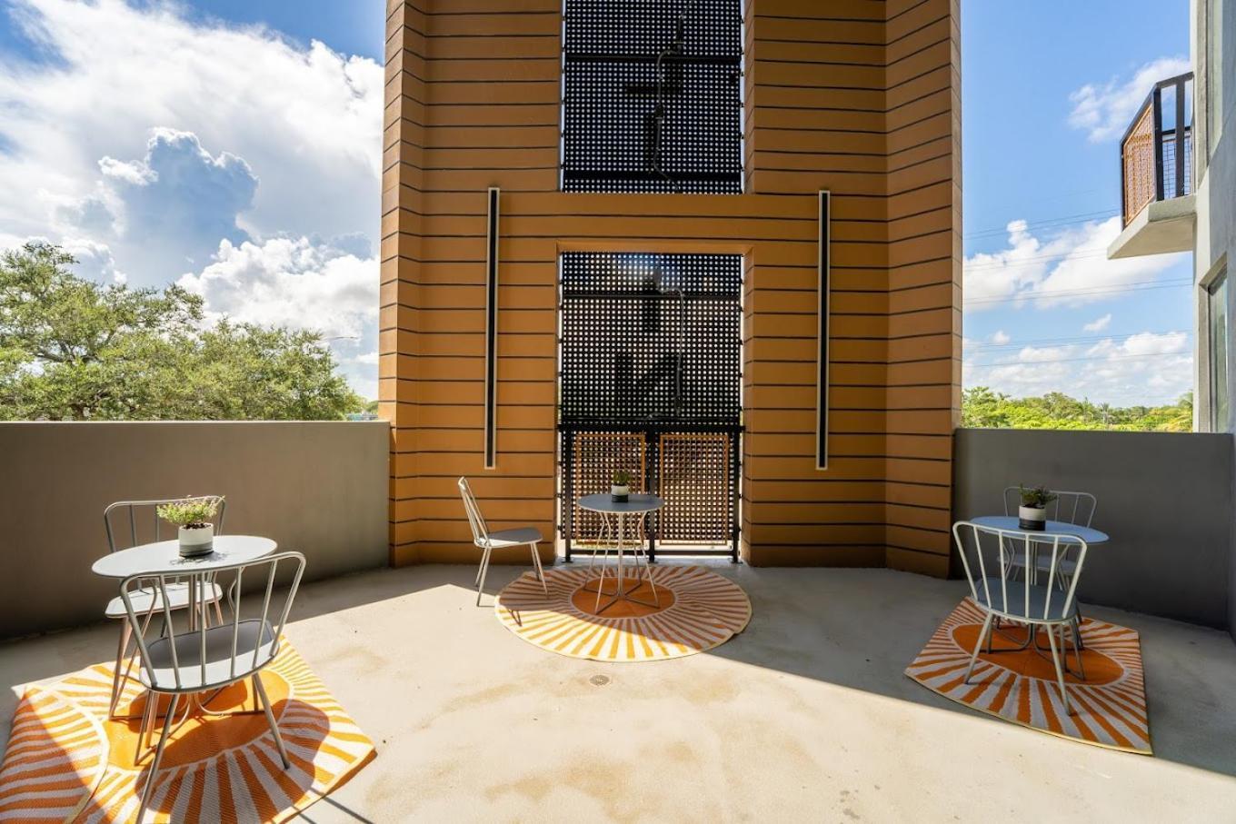 Sejur At Koosh Living Davie Εξωτερικό φωτογραφία
